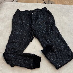 Gibson Black Knit Apparel